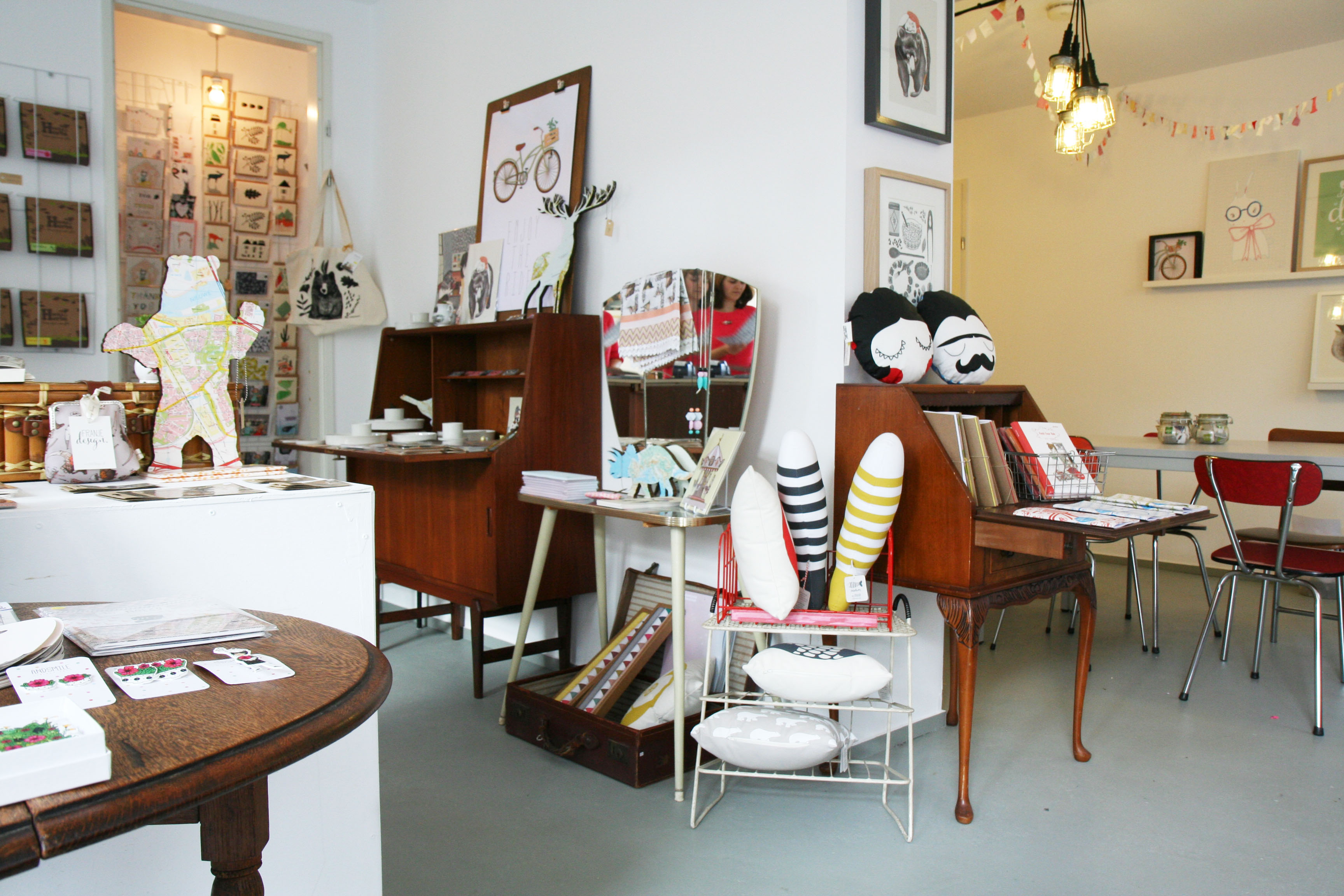 HOTSPOT: Elle Aime